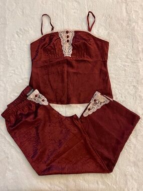 BisouBisou Silky Burgundy Lace-Trim Cami & Capri Pajamas Set SZ XS